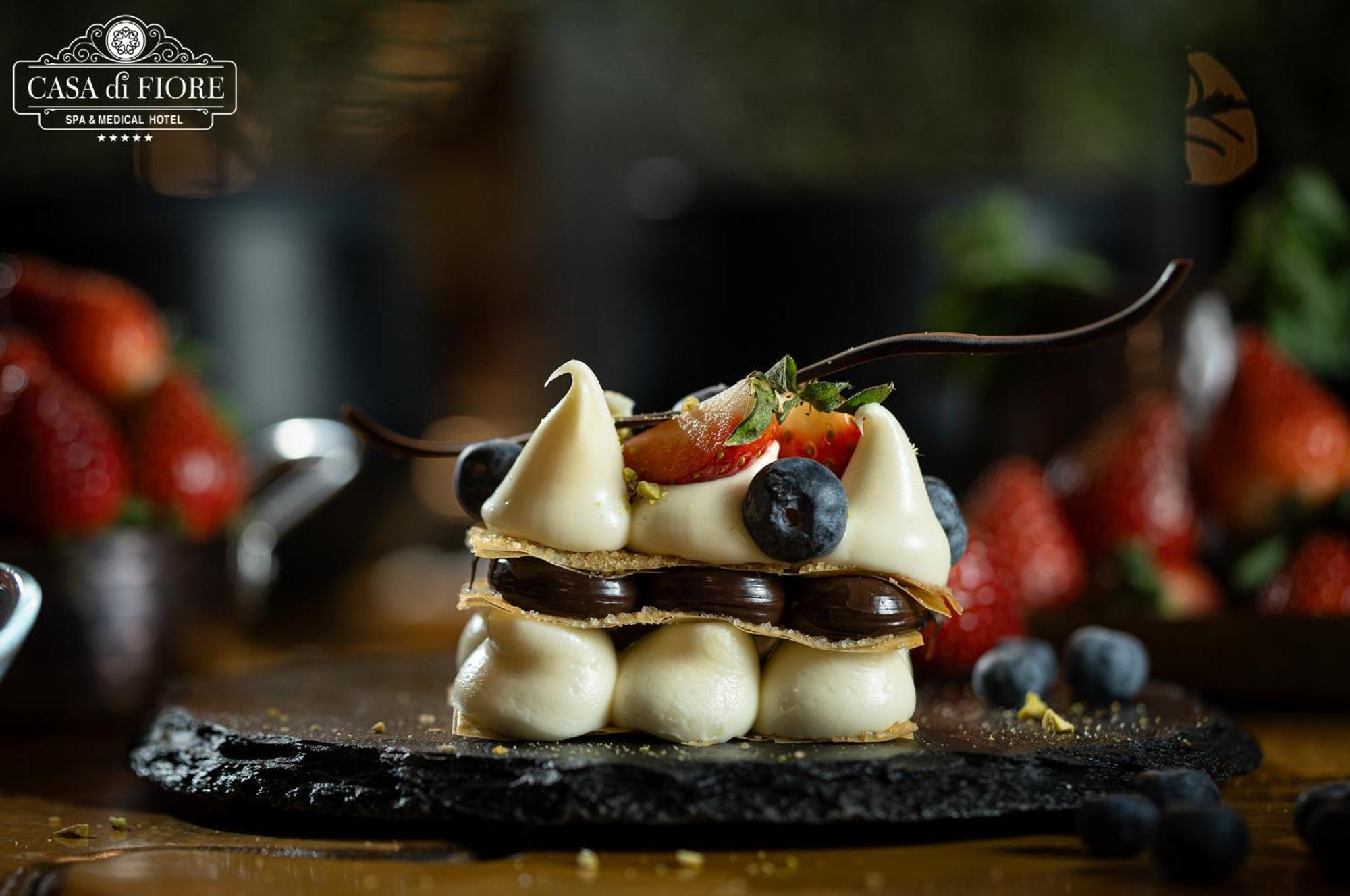 Casa Di Fiore Spa And Medical Hotel, Mineral Pools & Private Beach Kranevo Exterior photo A chocolate dessert